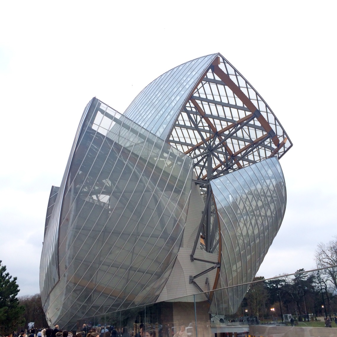 Exhibition Review: Frank Gehry and Olafur Eliasson at Fondation Louis Vuitton. | BLOKSPK